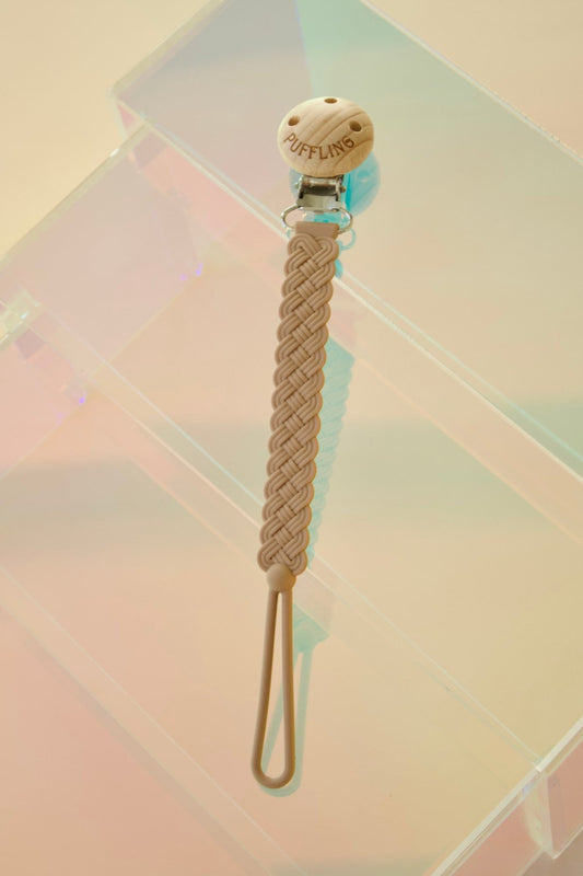 Puffling Woven Anti-drop Pacifier Clip, mushie pacifier clip, dummy clip, binky clip, silicone pacifier clip, blue cerulean color, clay brown color, top view