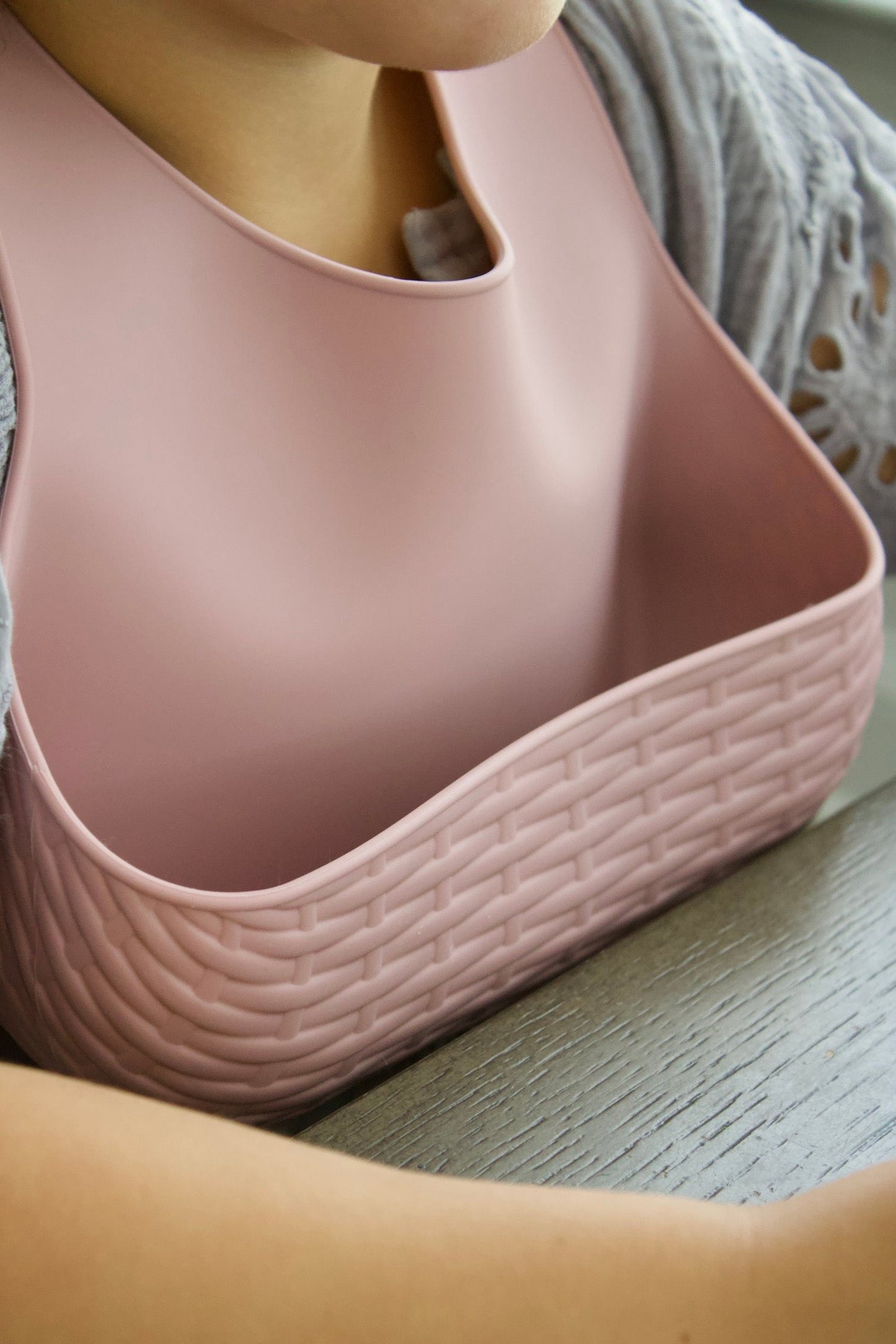 Puffling The picnic Bib, cherry blossom pink color, silicone baby bib, toddler bib, food catcher bib, mushie bib, baby mealtime, toddler mealtime, bib on child